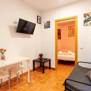 Soho Citycenter, Young People Only Apartamento